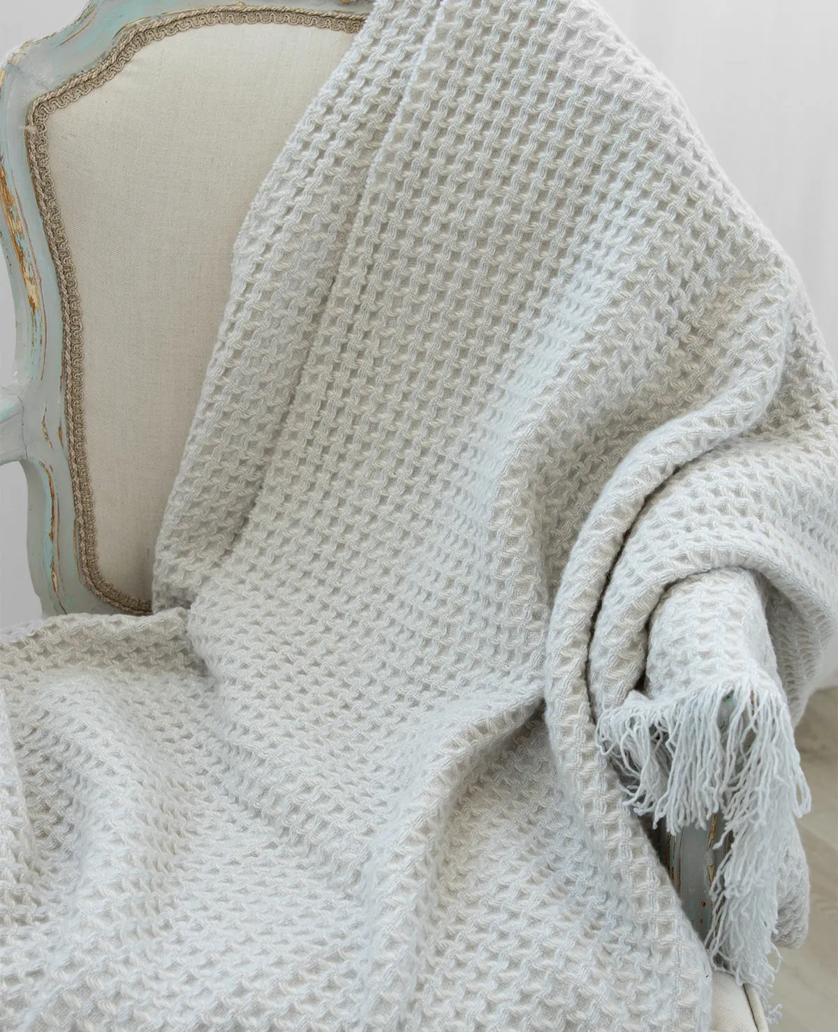 Cleo 100% Cashmere Throw Pearl