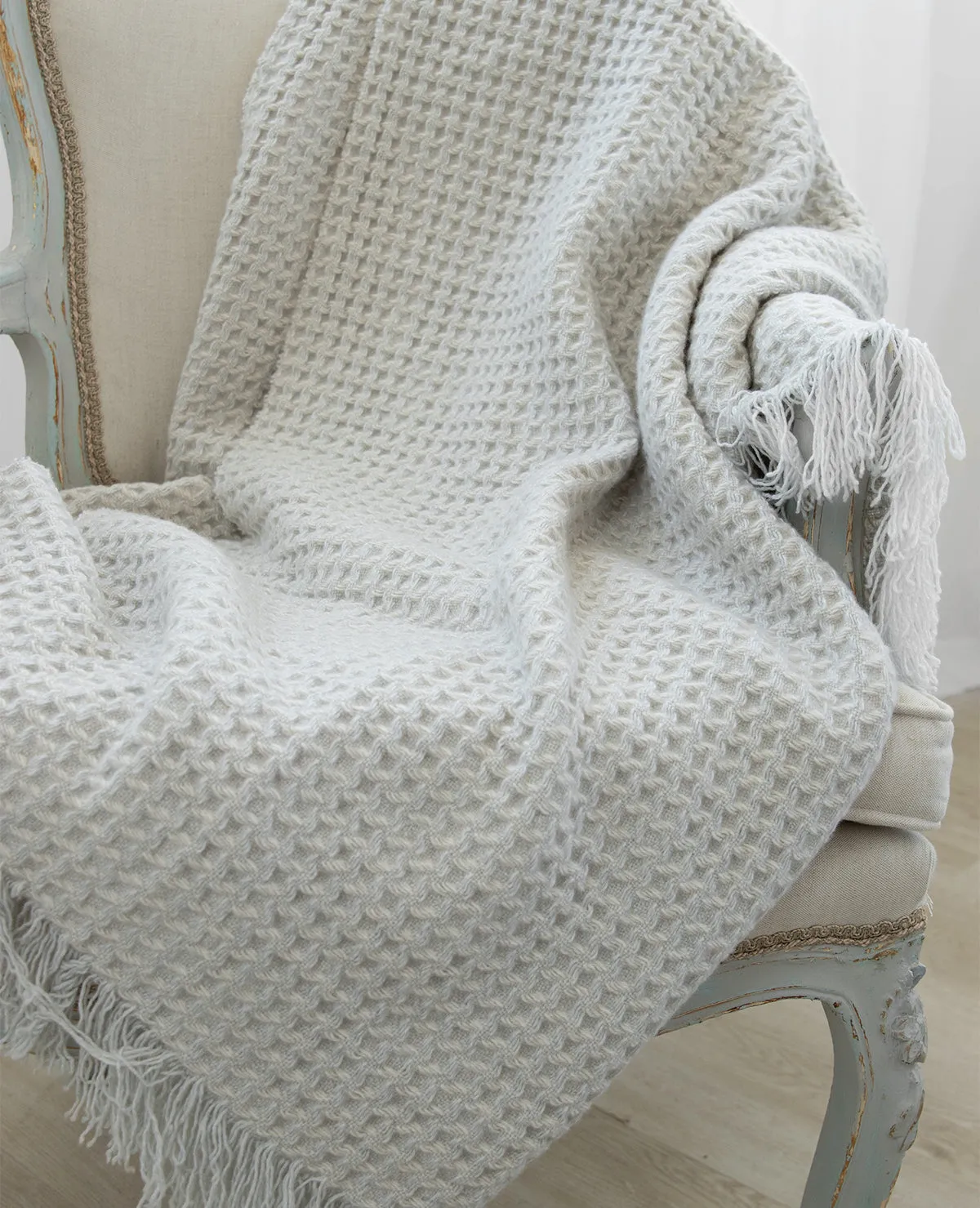 Cleo 100% Cashmere Throw Pearl