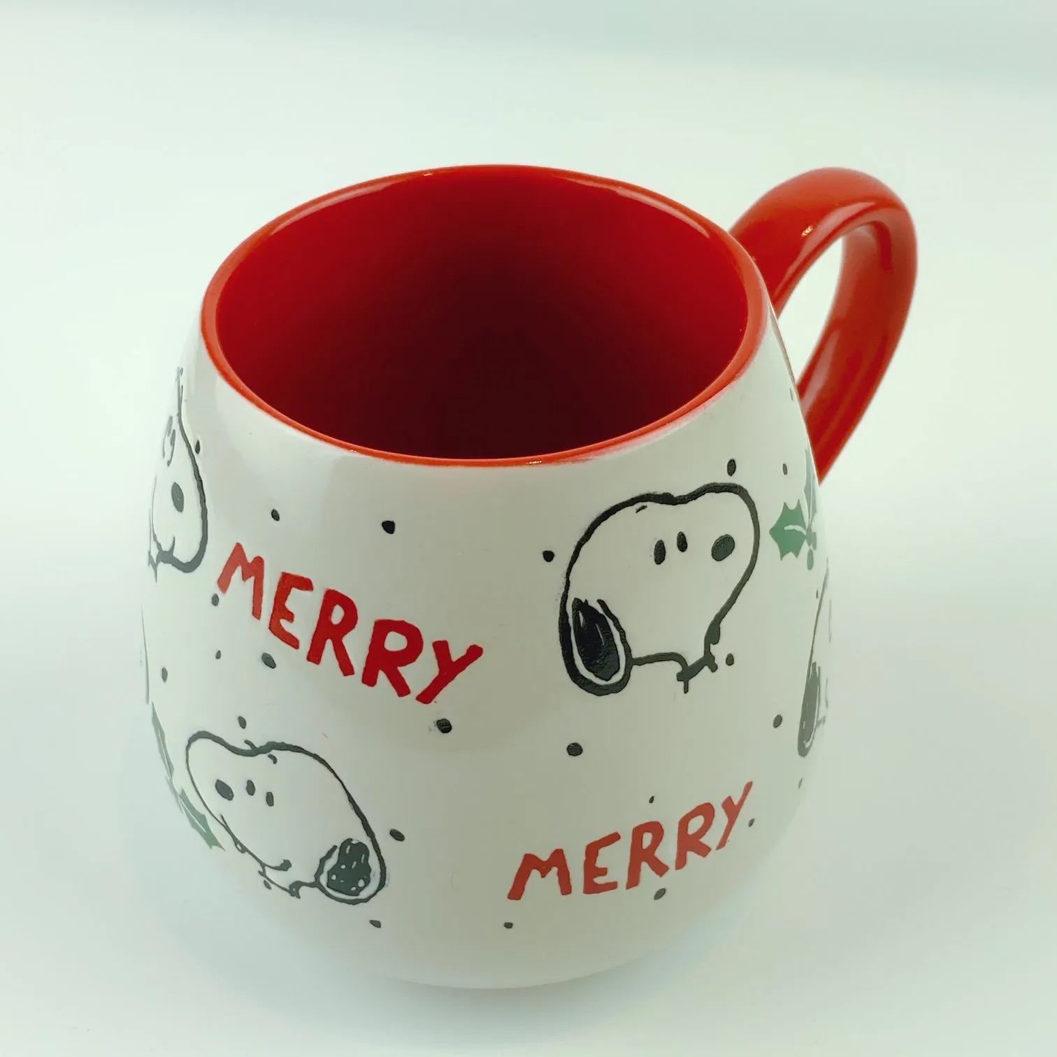 Peanuts Snoopy Ceramic Merry Holly Berry Red Mug 18 oz