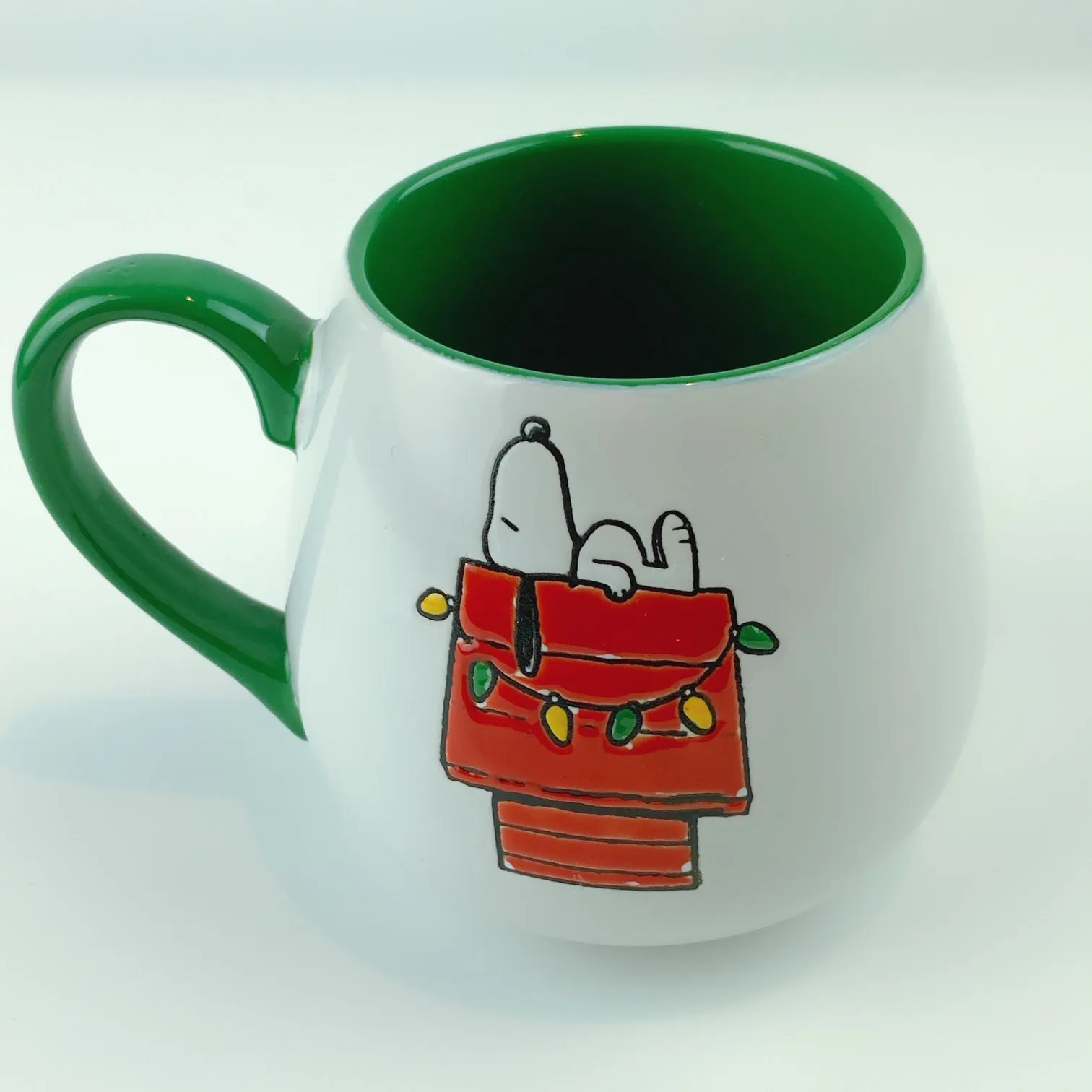 Peanuts Snoopy On Doghouse Ceramic Green Mug 18 oz