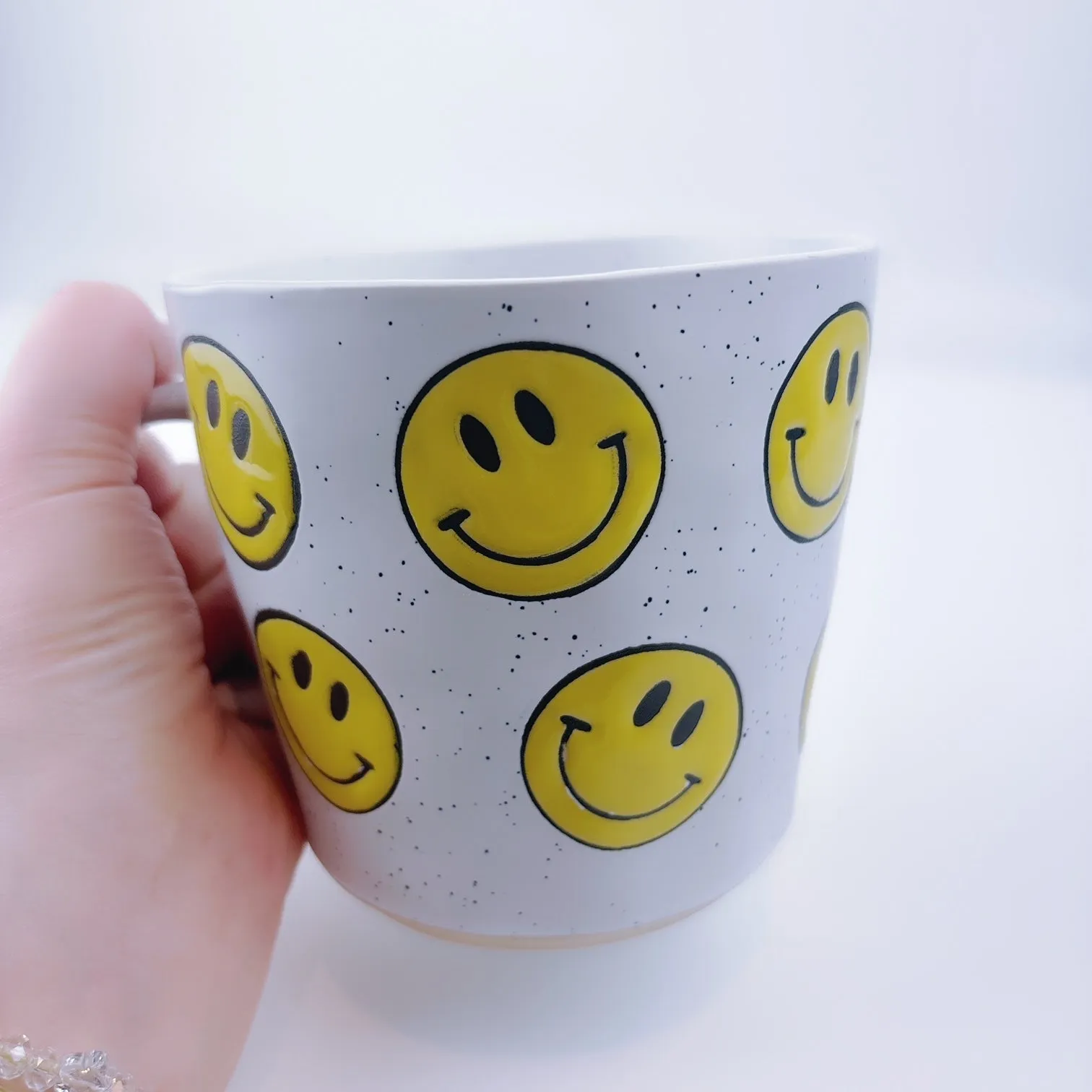 Spectrum Designz Yellow Smiley Face Coffee Mug Tea Cup 21 oz